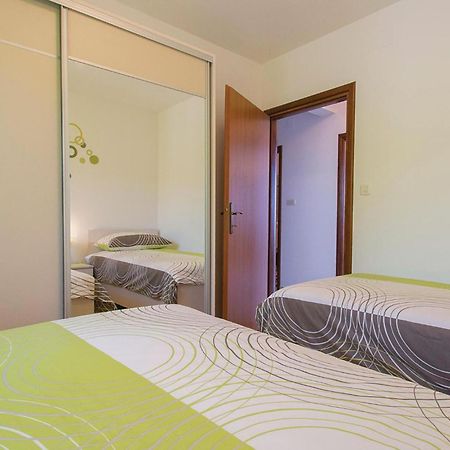 Amazing Apartment In Labin With House Sea View Eksteriør bilde