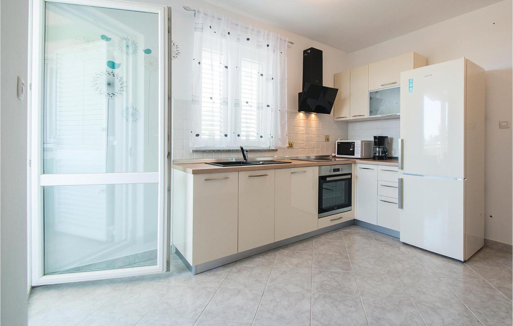 Amazing Apartment In Labin With House Sea View Eksteriør bilde