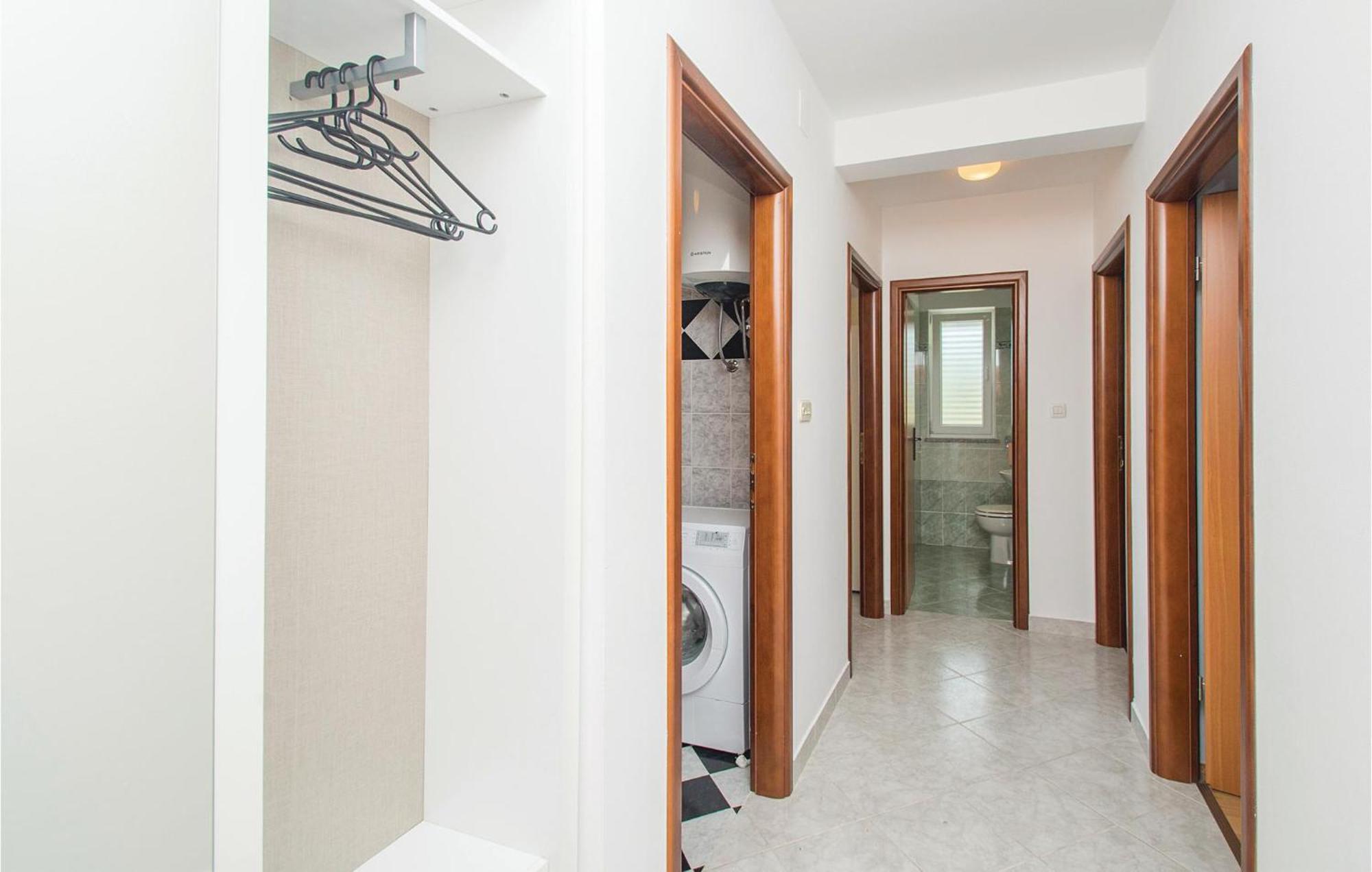 Amazing Apartment In Labin With House Sea View Eksteriør bilde